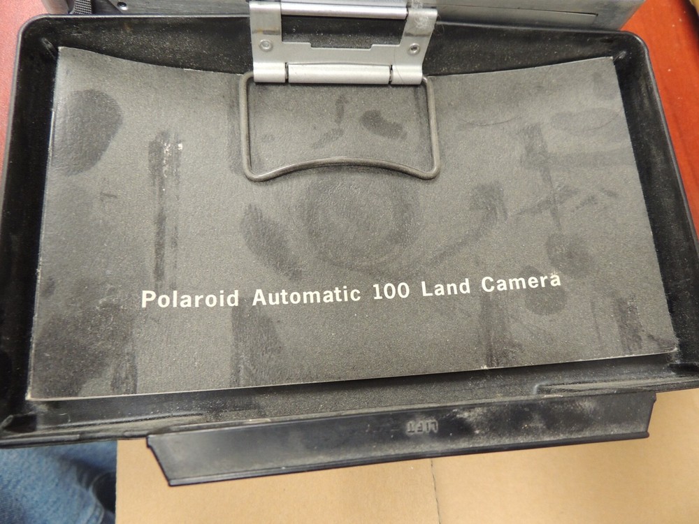 Vintage Classic Polaroid Land Camera Automatic 100