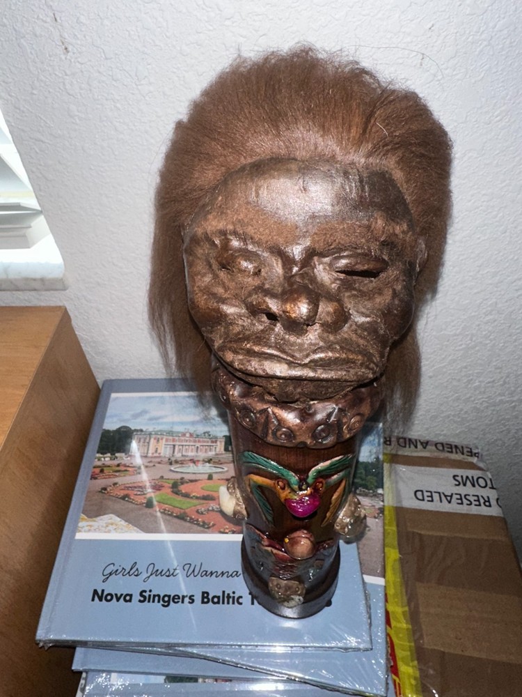 SHRUNKEN HEAD INCENSE BURNER