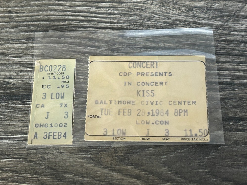 KISS TICKET STUB Cobo Detroit Michigan 1984 Lick It Up Concert Tour Vintage Kiss