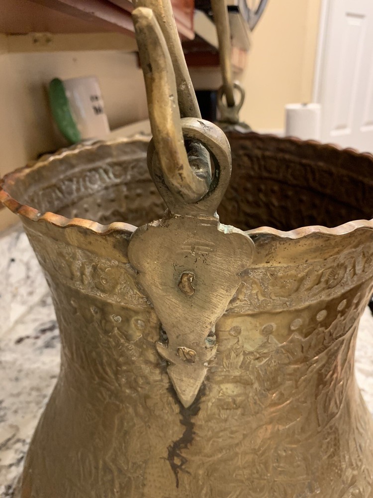 Middle Eastern bucket