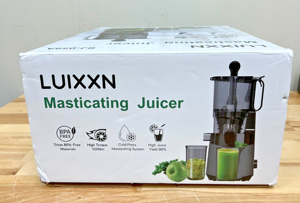 Luixxn Masticating Juicer Cold Press SJ-059A NIB