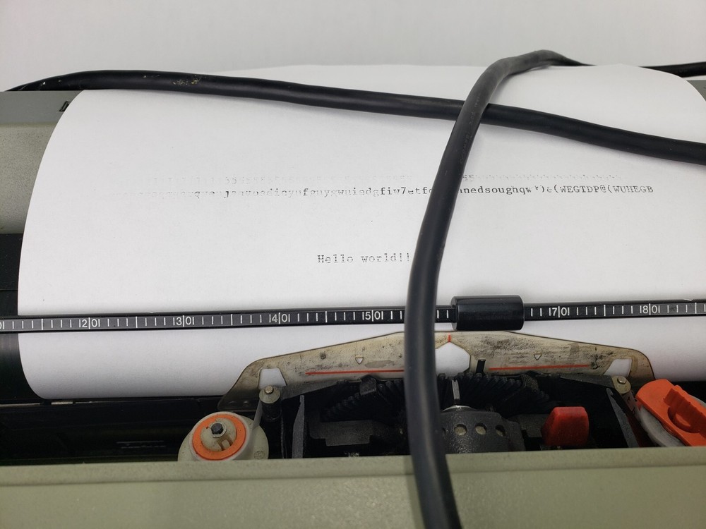Swintec Typewriter 8011 Wide Format Word Processor Desktop Publisher Tested
