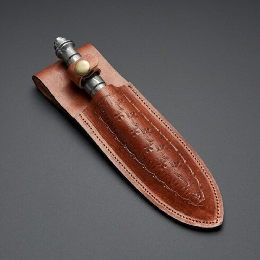 Damascus Tri Dagger/ Spikes with Beautiful handle included leather sheath
