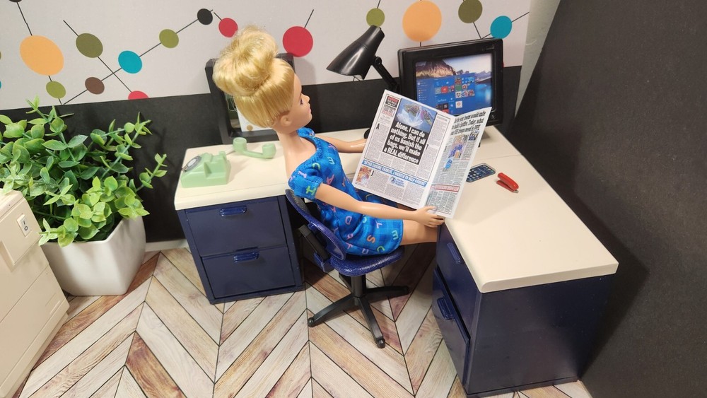 1/6 SCALE Miniature US Newspapers TWO (2)