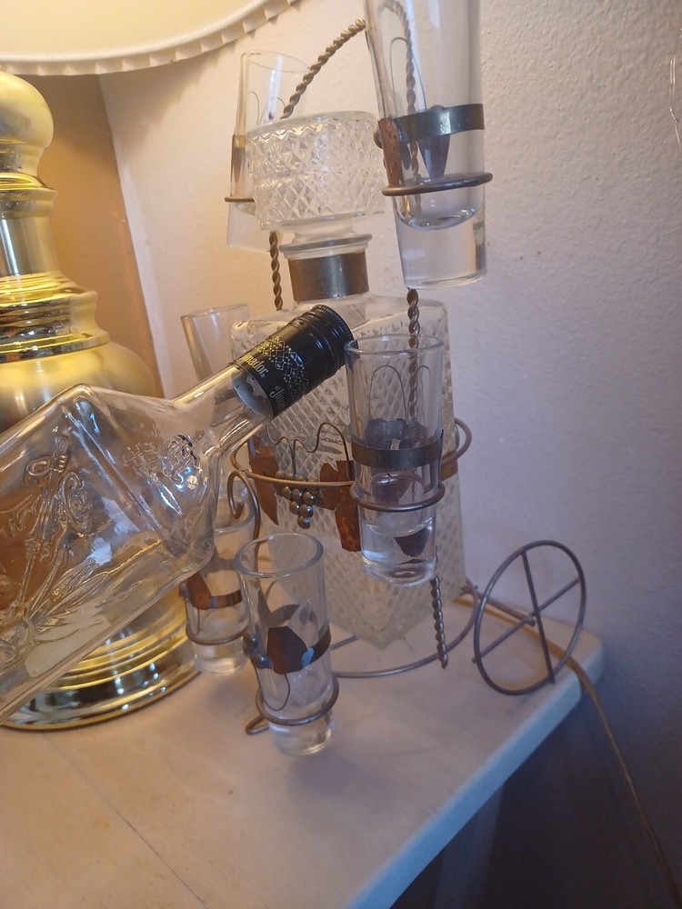 TEQUILA SHOTS GLASS, REFILL & STAND