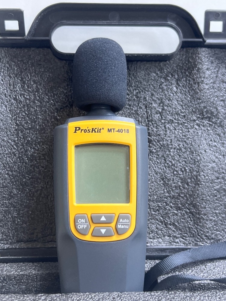 PROSKIT MT-4018 SOUND LEVEL METER