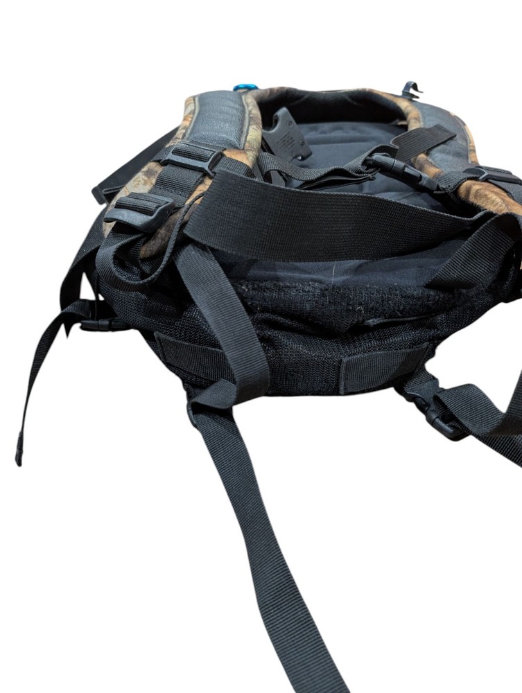 Cabelas Advantage Timber Leafy Camouflage Hydration Pack Backpack SCENT-LOK