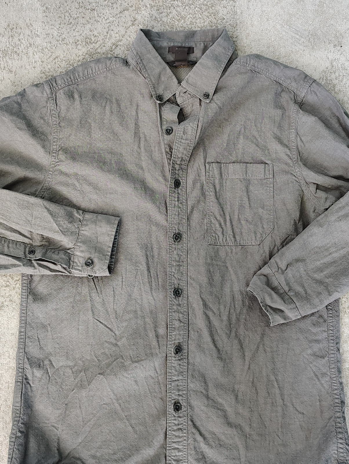 Eddie Bauer Men's Gray Chambray Button Front Shirt Medium