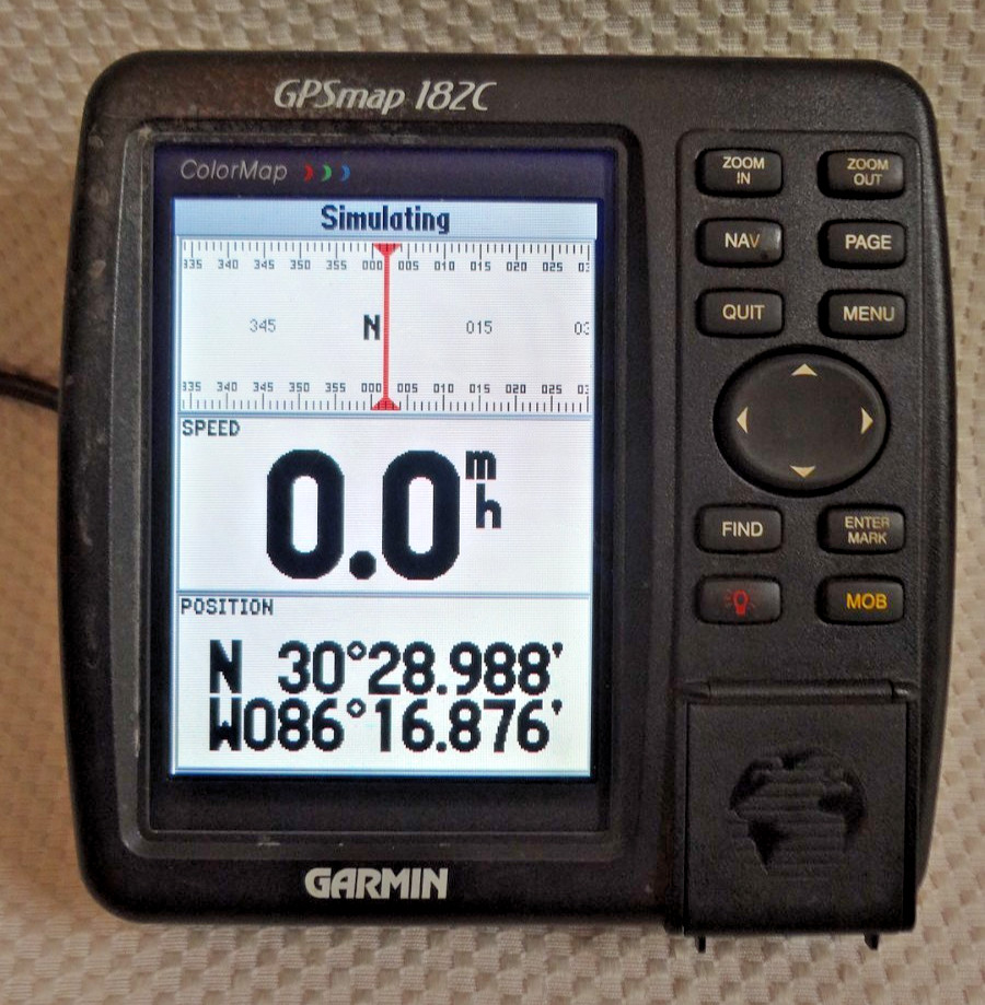 GARMIN GPSMAP 182C MARINE CHART PLOTTER FISHFINDER GPS UNIT w/ MOUNTING KNOBS