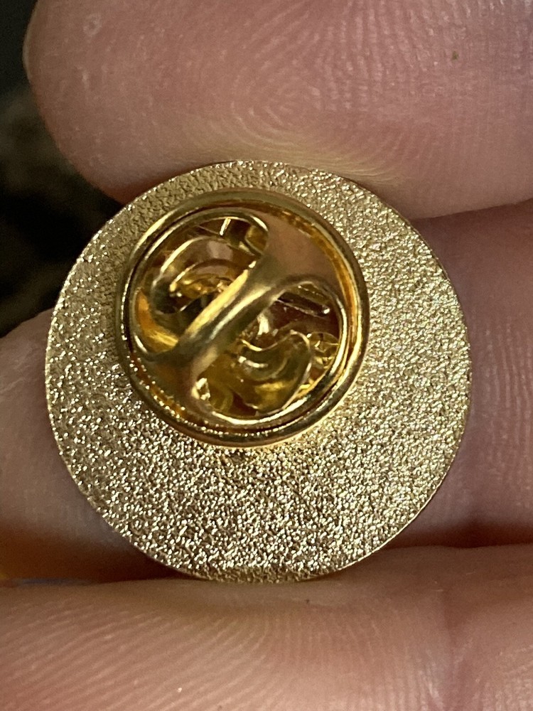 Optimist charter member Lapel Pin EUC K535