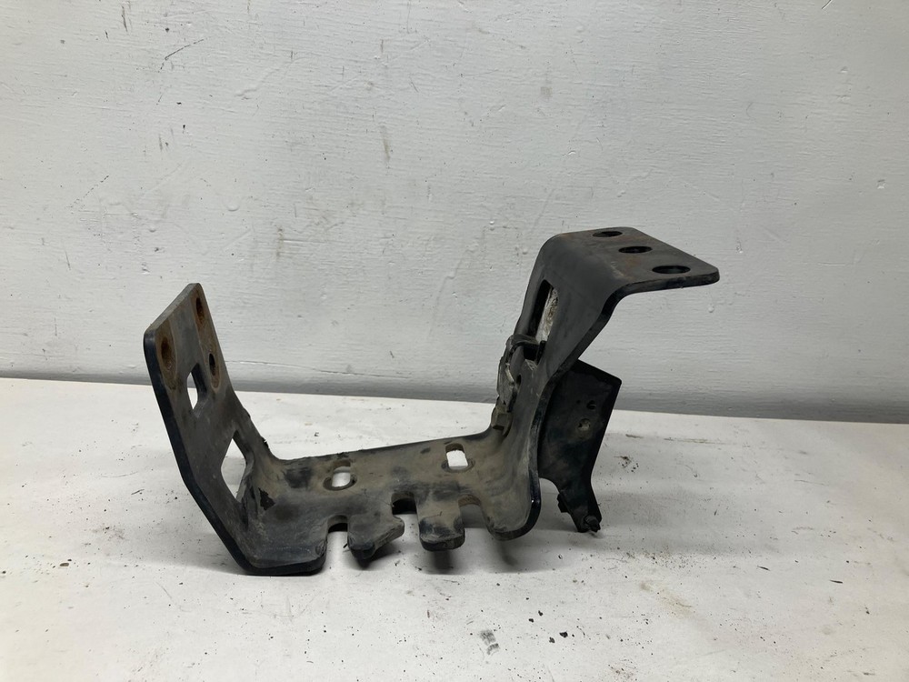 Volvo VNL Left/Driver Bumper Bracket - Used