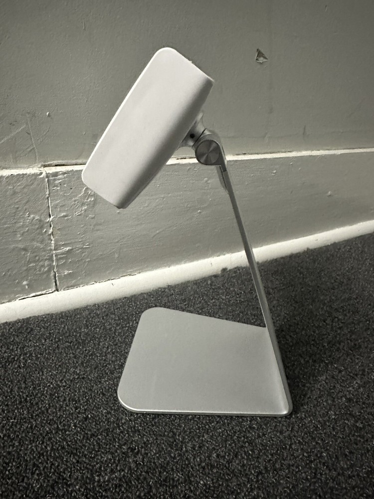 Abovetek tablet stand. (58)