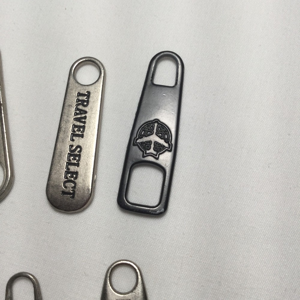 Eight Replacement Zipper Pulls Tabs for Suitcases Luggage Weekender Bag Pull Tab