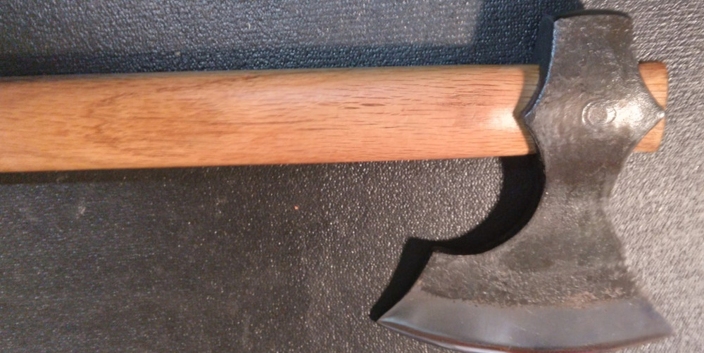 THROWING, CAMPING AXE 15 1/2 IN.
