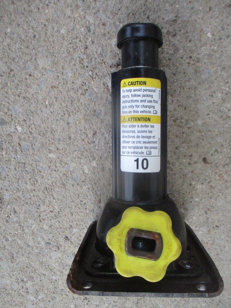 05 Tahoe Jack & Tools 00-13 Silverado