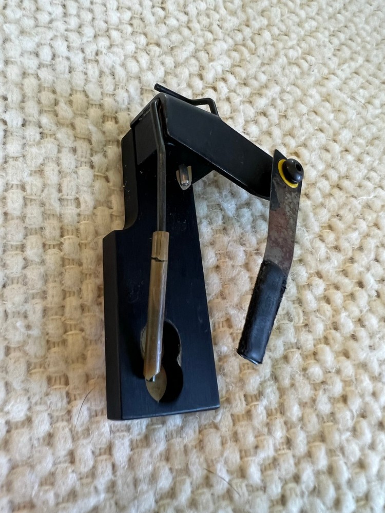 Archery Flipper Rest