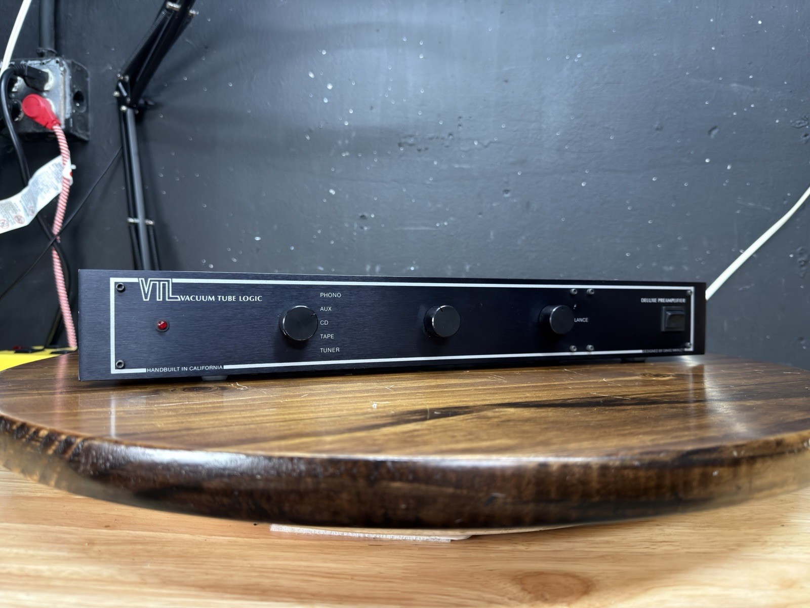 VTL Deluxe M/M Vacuum Tube Logic Preamplifier Designed By David Manley