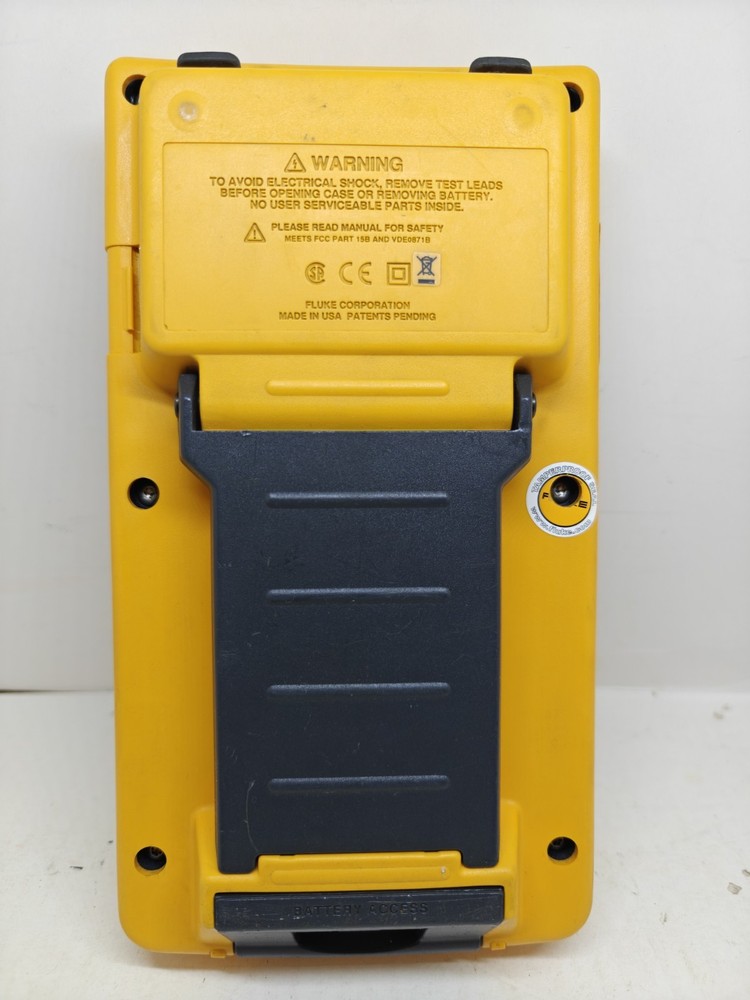 Fluke 744 Documenting Multifunction Process Calibrator W/Battery Used