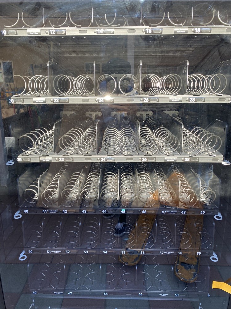 Selectivend WS5000 40 Selection Snack Machine (NEW!!)