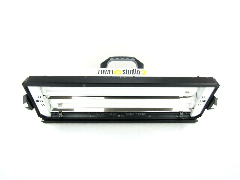 Lowel E-Studio 2 Fluorescent Light w/ Power Cord