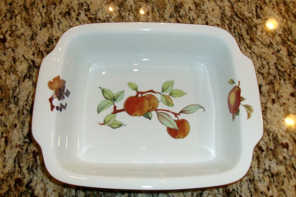 Royal Worcester Eversham gold rim baking dish with handles