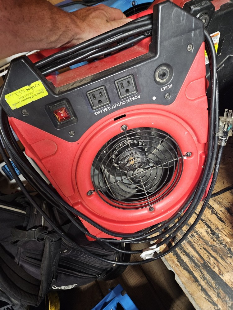 low profile industrial air mover