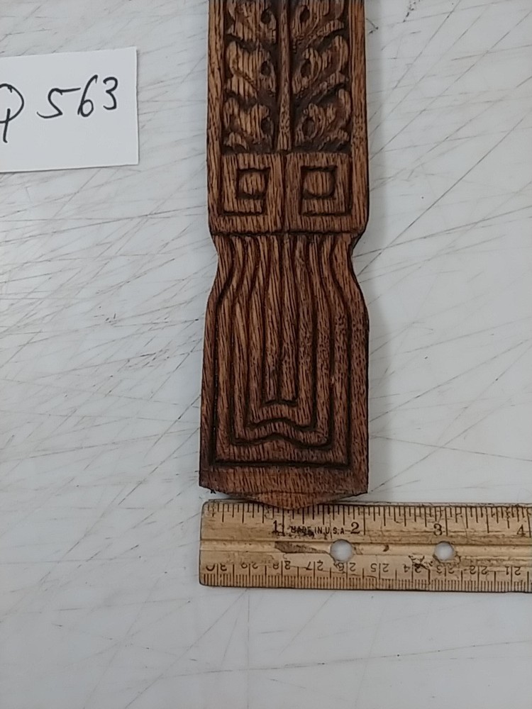 INGRAHAM PARLOR CLOCK FANCY WOODEN SIDE TRIM