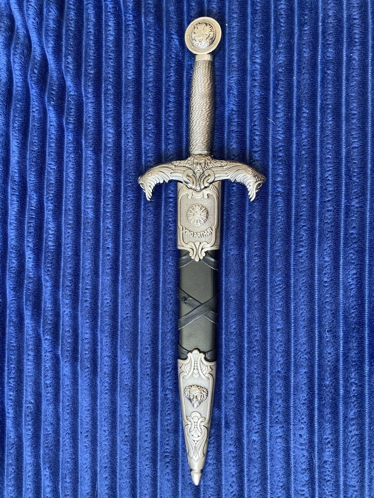 King Arthur Dagger