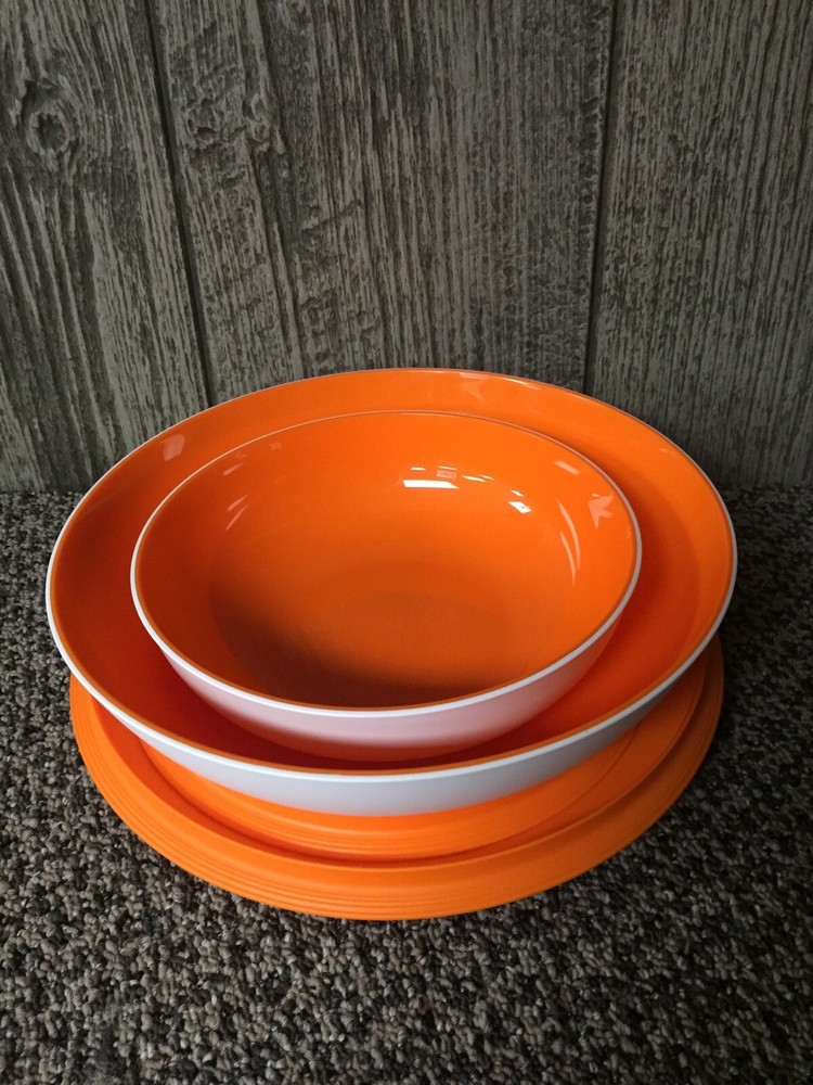 Tupperware “Radiance” Small/Medium Bowl Set With Seals