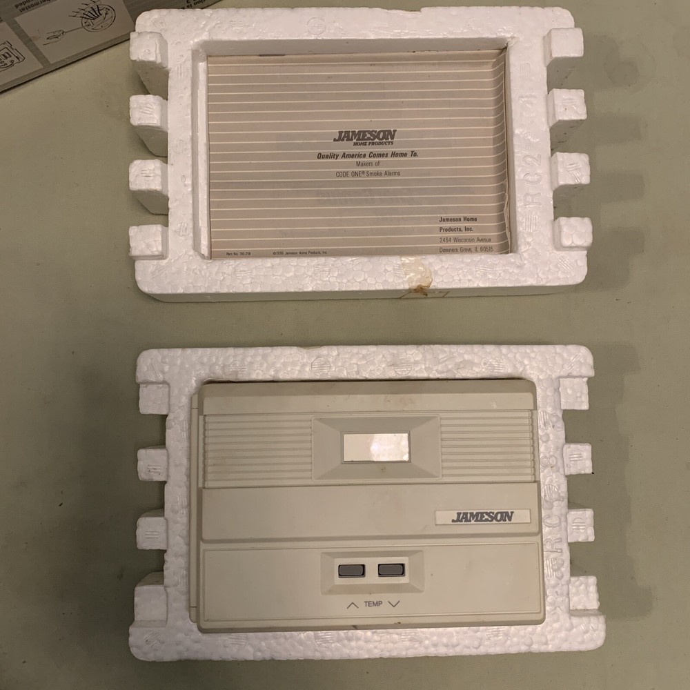 Vintage 1986 E100 Jameson Energenius Programmable Electronic Thermostat