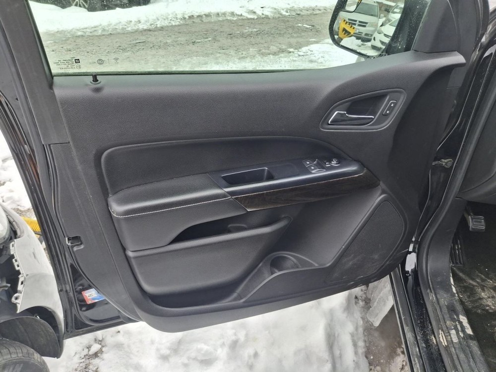 2017 GMC Canyon Used Display Screen 7 OEM 594-01909 Reprogram Required