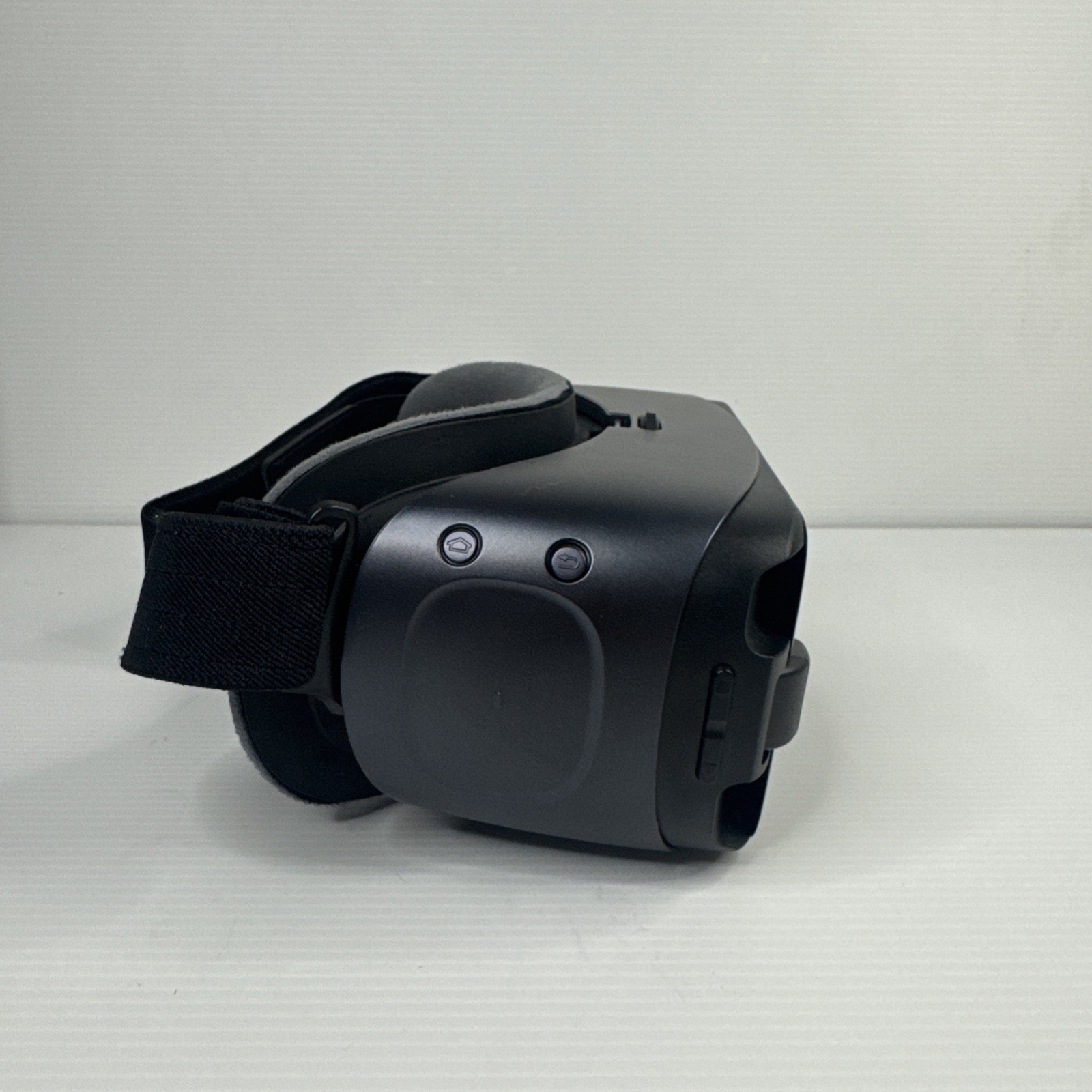 SAMSUNG GALAXY Gear VR Oculus Virtual Reality Headset w/ Controller SM-R324