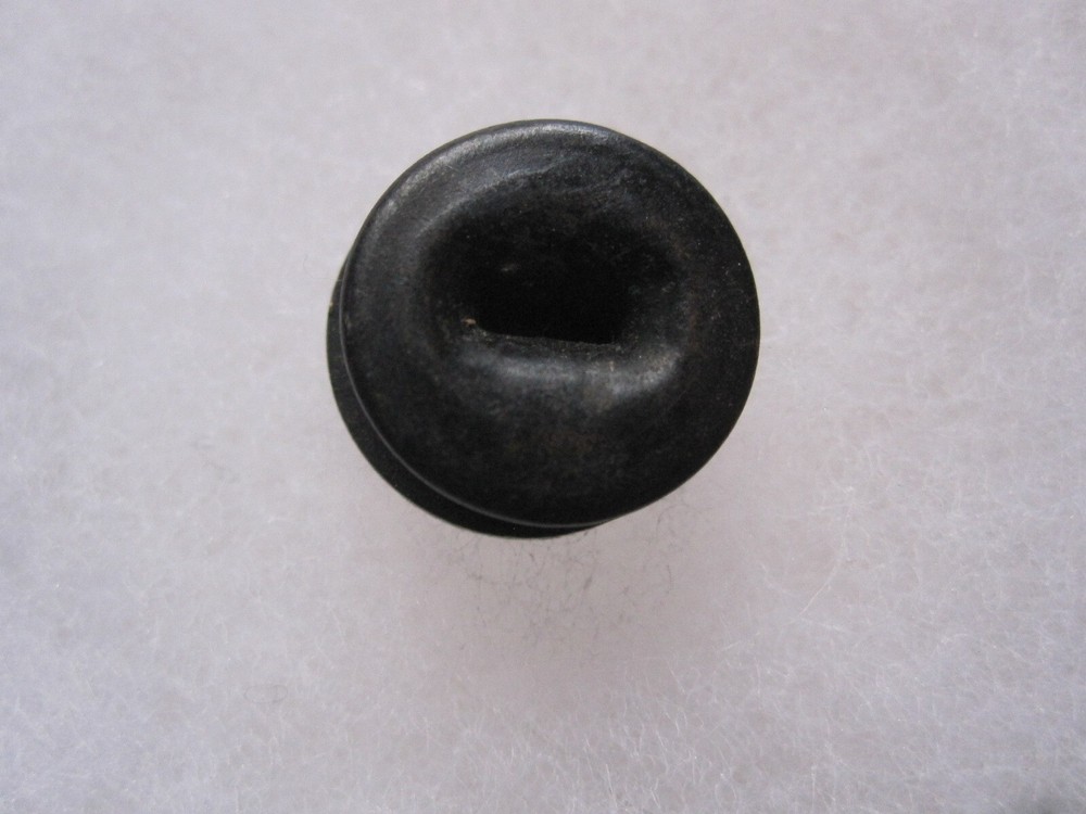 U.S. NAVAL RESERVE HONORABLE DISCHARGE BUTTON PIN