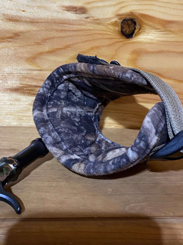Trufire Edge Fold Back Hybrid Wrist Release - Adjustable Comfortable Camo Index