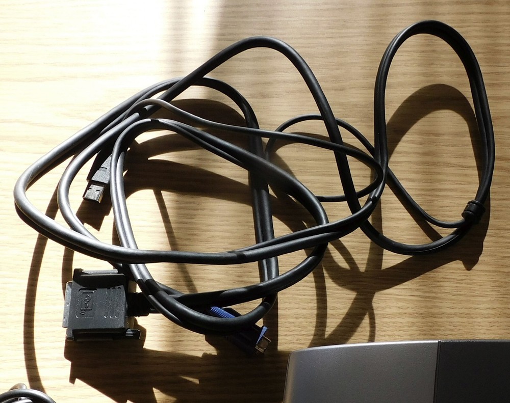 InFocus Projector Model LP500 with Remote and Cables, Working