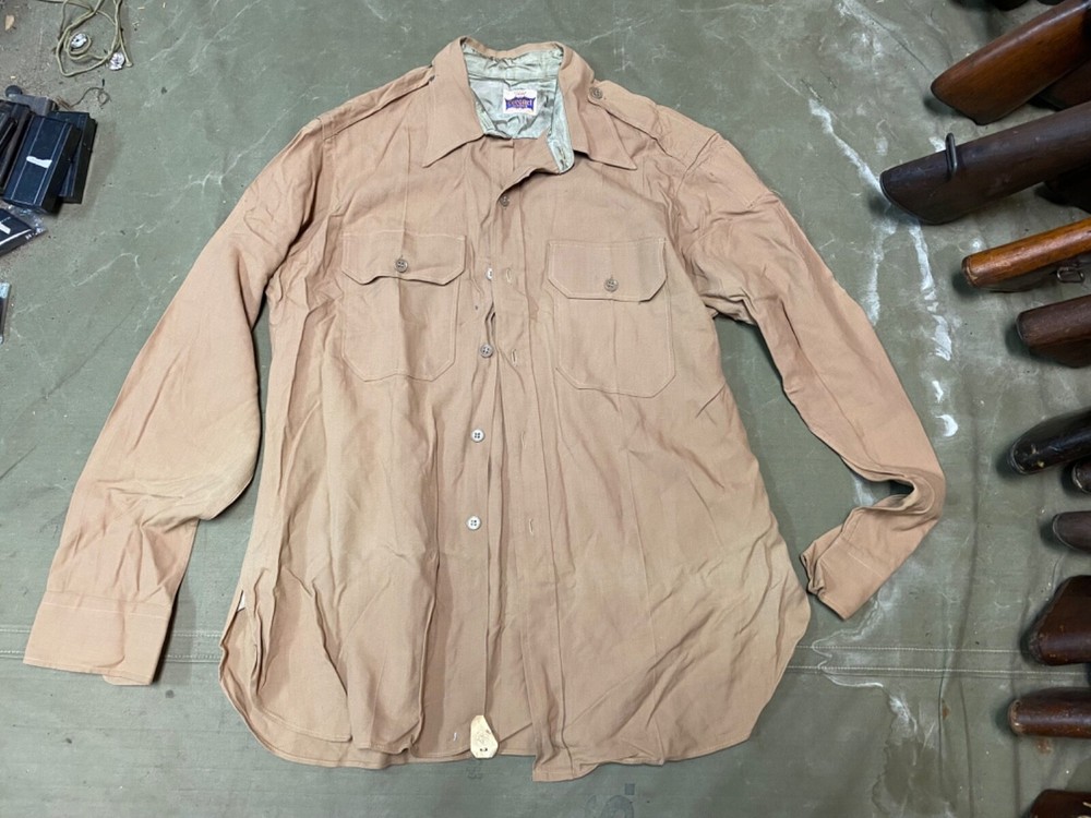 ORIGINAL WWII US ARMY OFFICER "KHAKI" CLASS A SHIRT- MEDIUM 40R