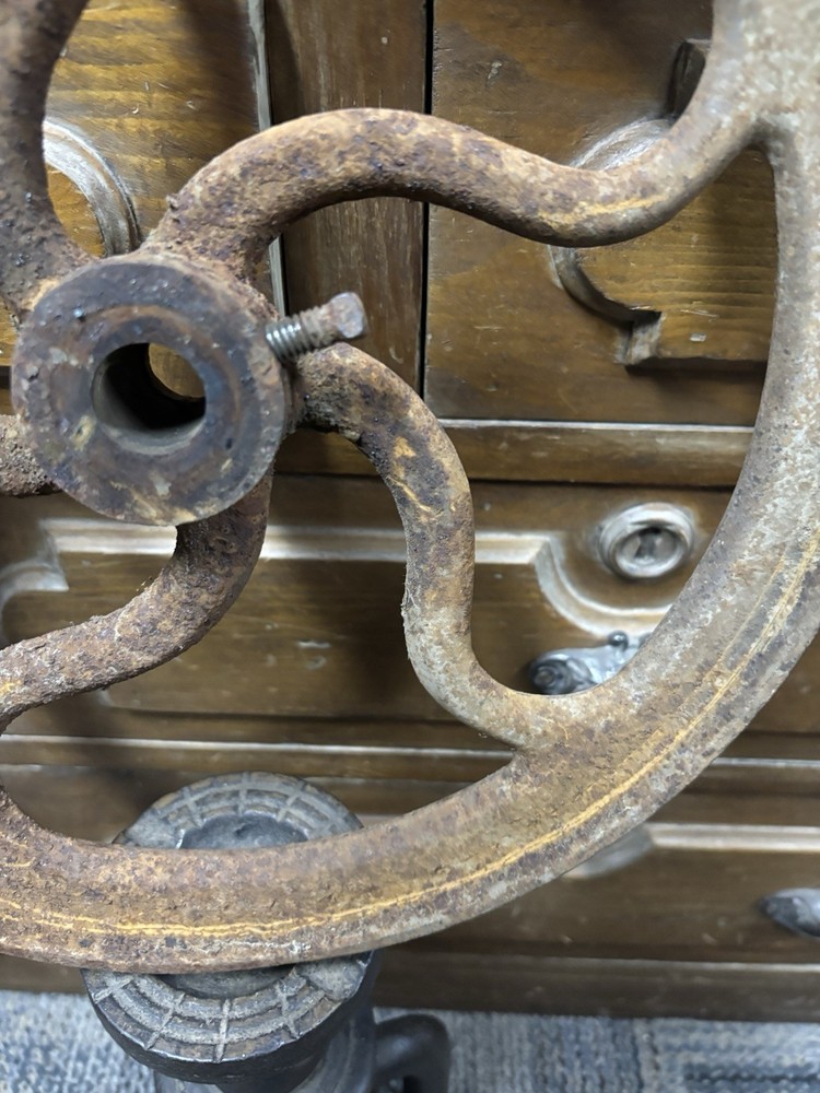 antique cast iron blacksmith POST DRILL 12 1/2" FLYWHEEL "C2" MODEL ENGINE