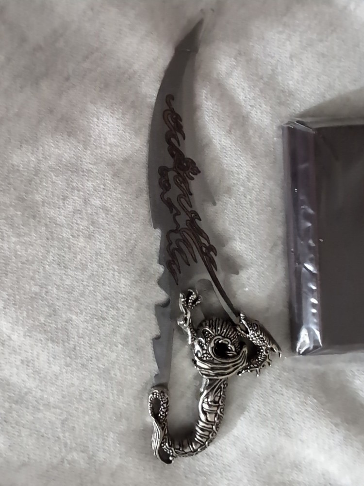 Decorative Dragon Knife Display