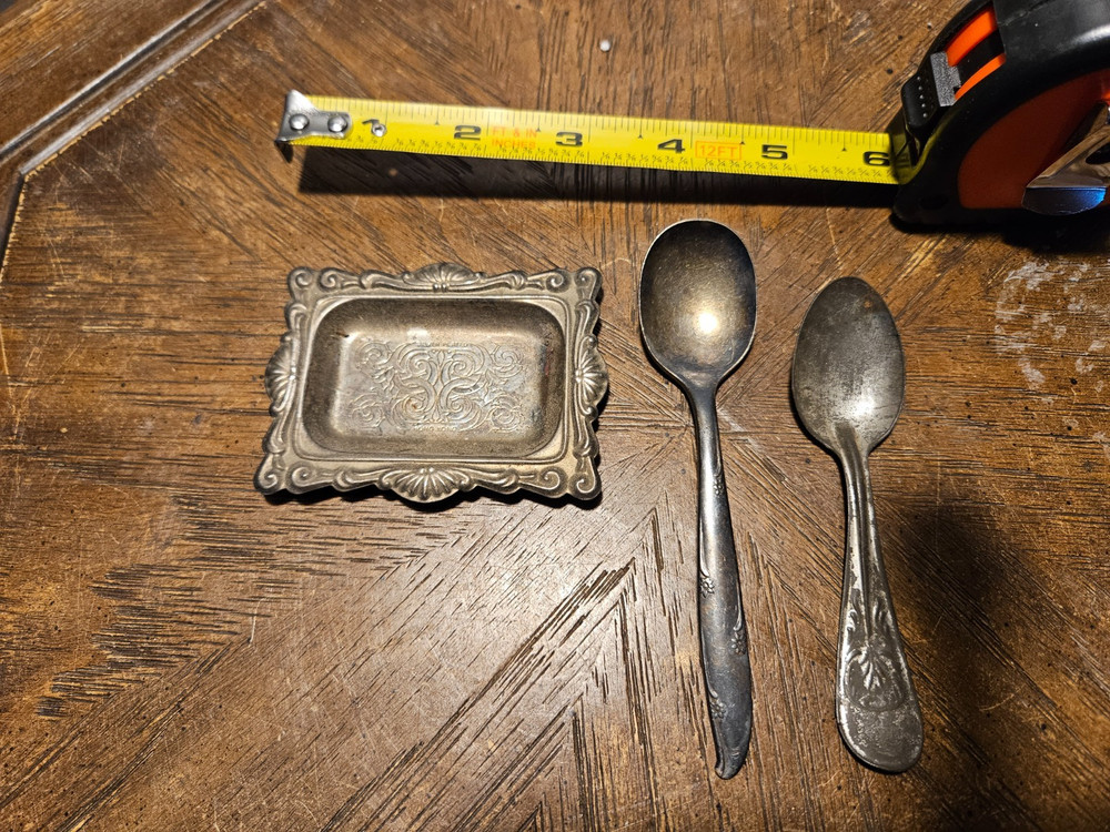 Vintage Silver plated Small Trinket Dish and 2 Spoons