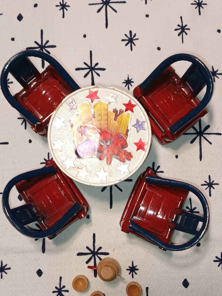 Spider Man Mini Bamboo Table Set