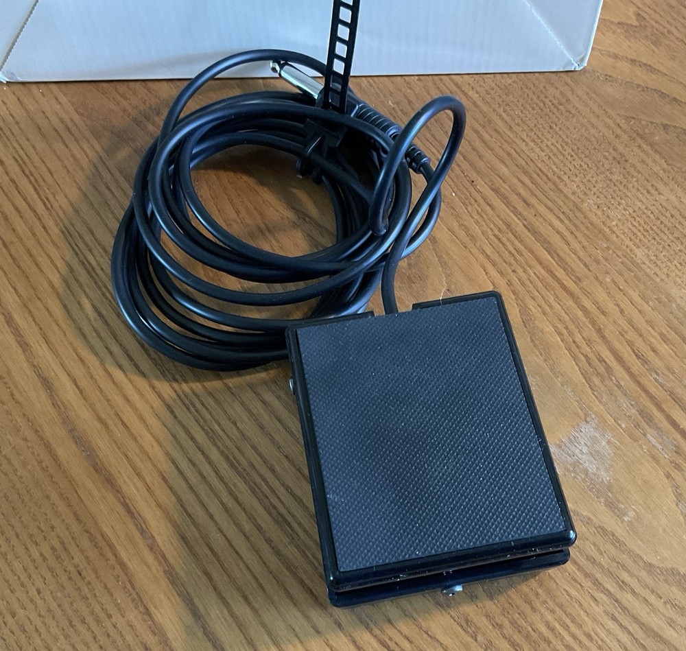 ROLAND DP-2 Damper Pedal (wrong Box)