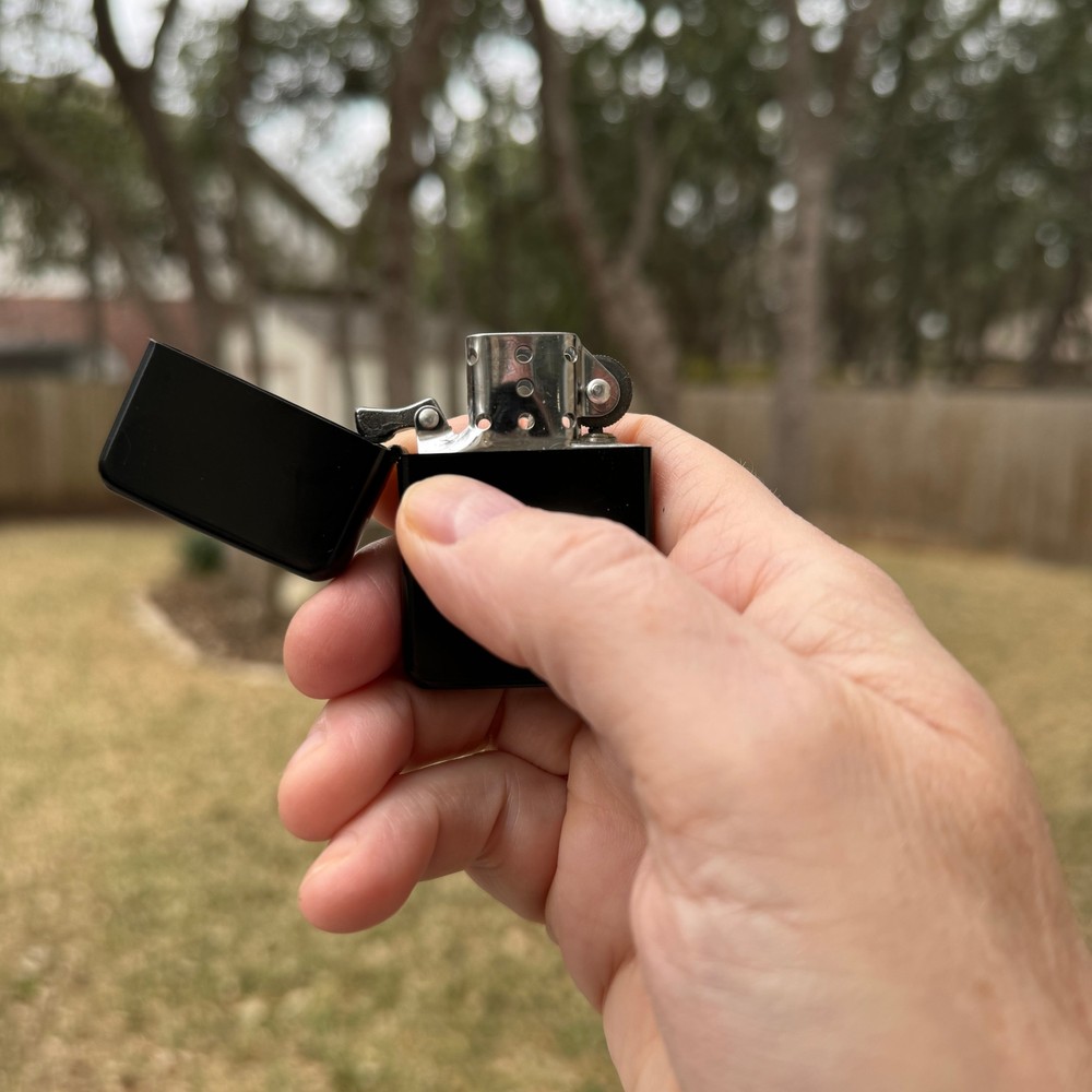 Black Lighter - Ribs