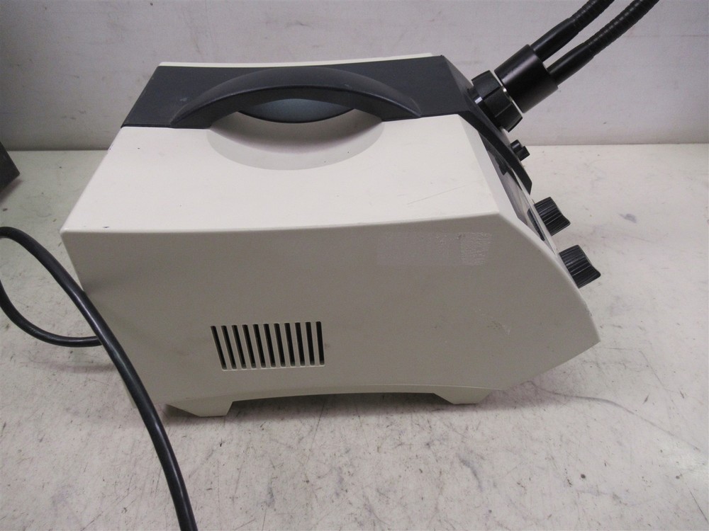 Schott KL-1500 LCD Dual Fiber Optic Light Source High-Intensity Microscopy