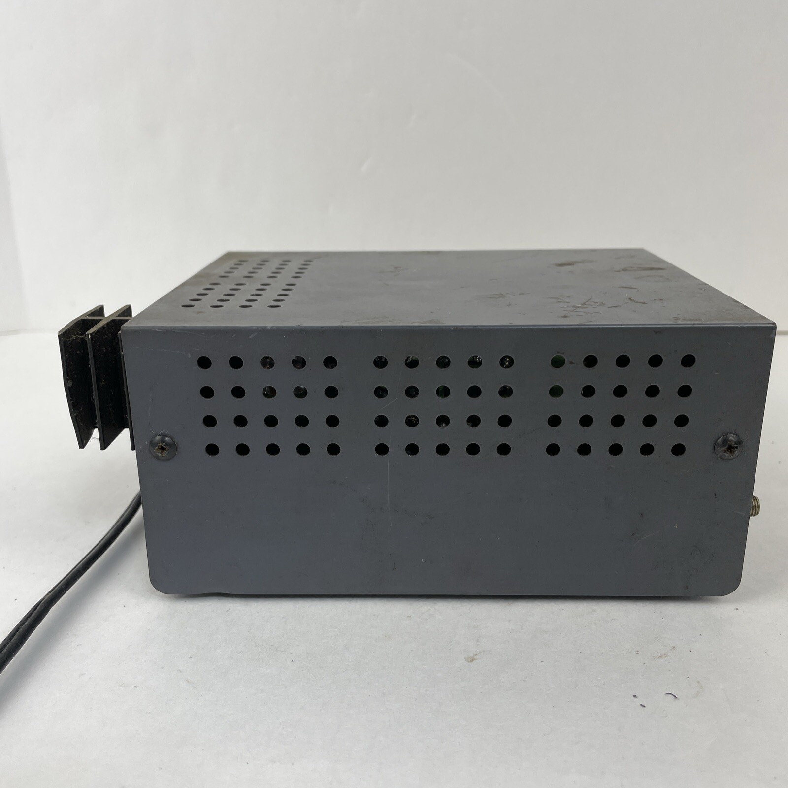 Pyramid Gold Series PS-4G 3.5 Amp 13.8v power supply NOT WORKING - PARTS ONLY