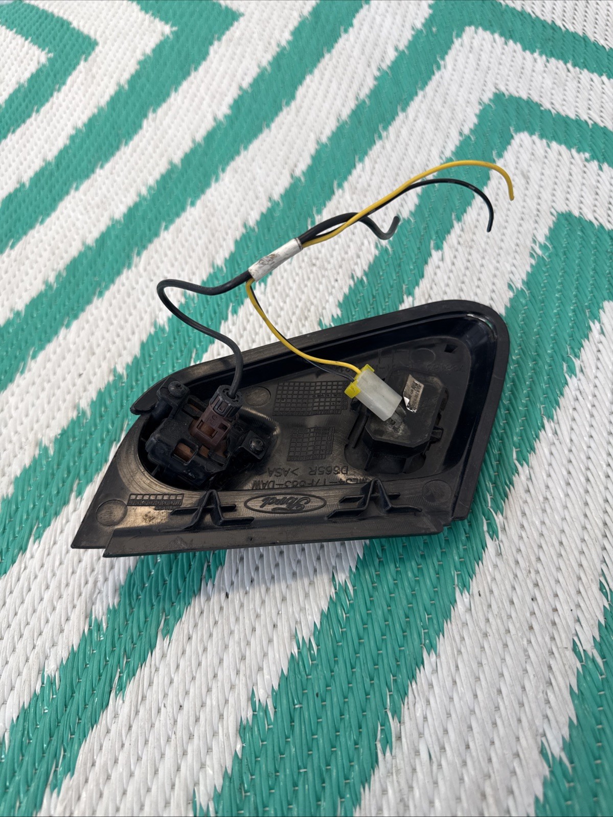 2021-2023 FORD F150 SIDE DOOR LEFT MIRROR CAMERA PUDDLE LIGHT BRACKET