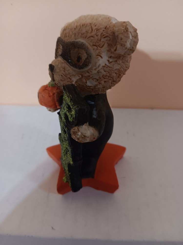 Halloween EEK BEAR