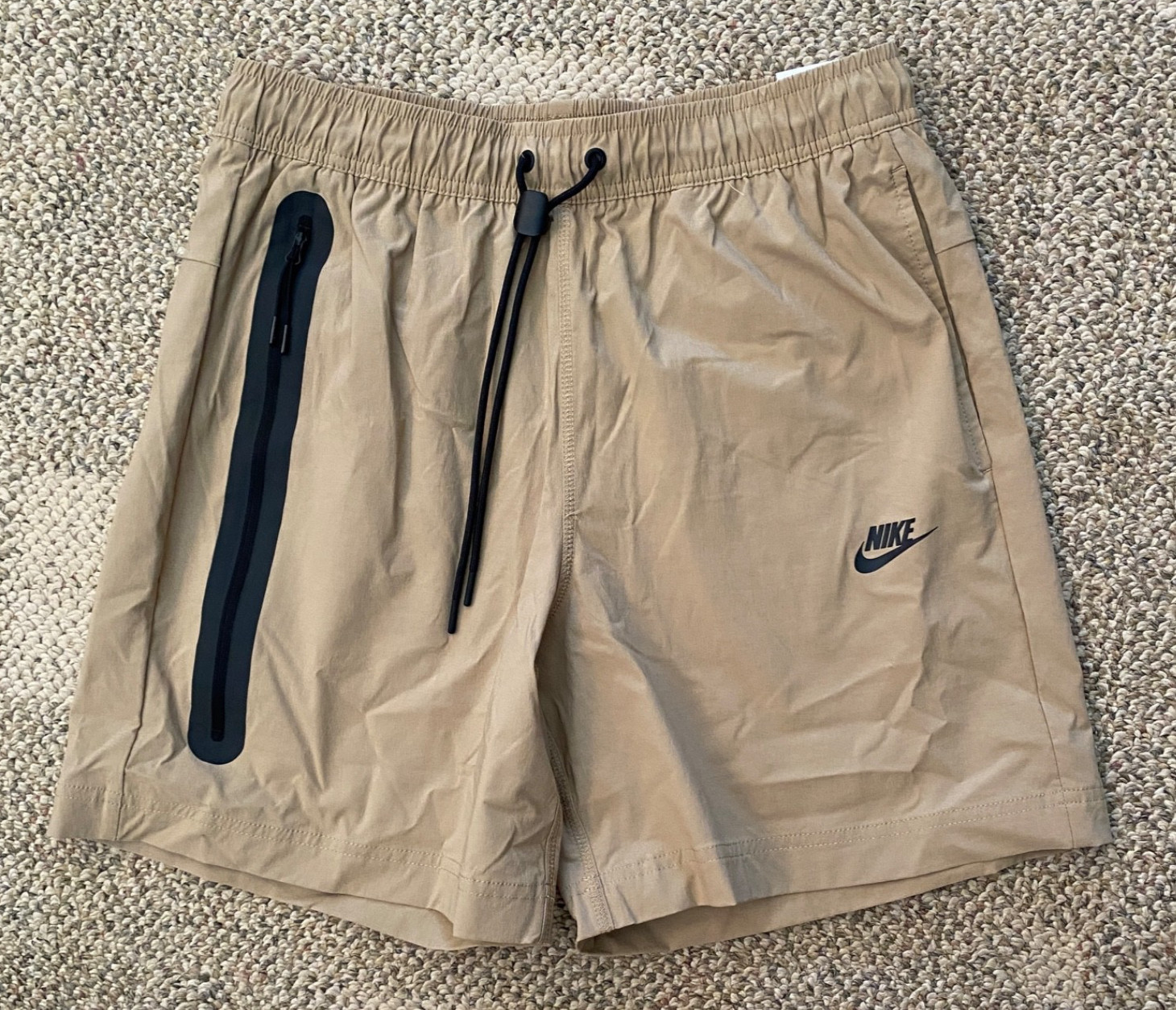 Nike Tech Woven Shorts Casual Lounge Athletic HQ0470-297 Khaki  Tan $85 Men's L