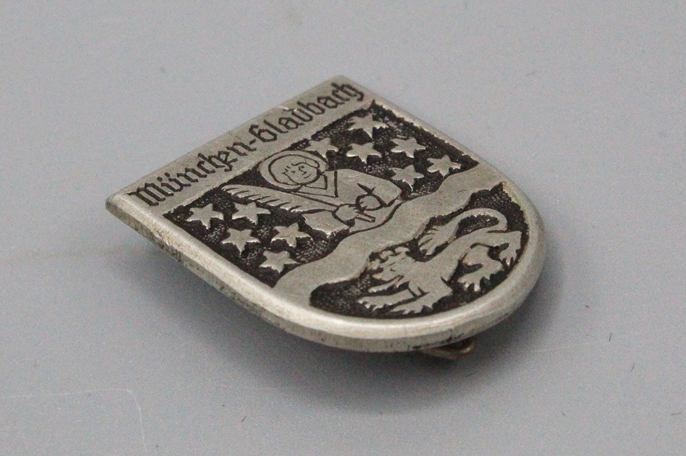 WW2 German Munchen Tinnie . PIN1079