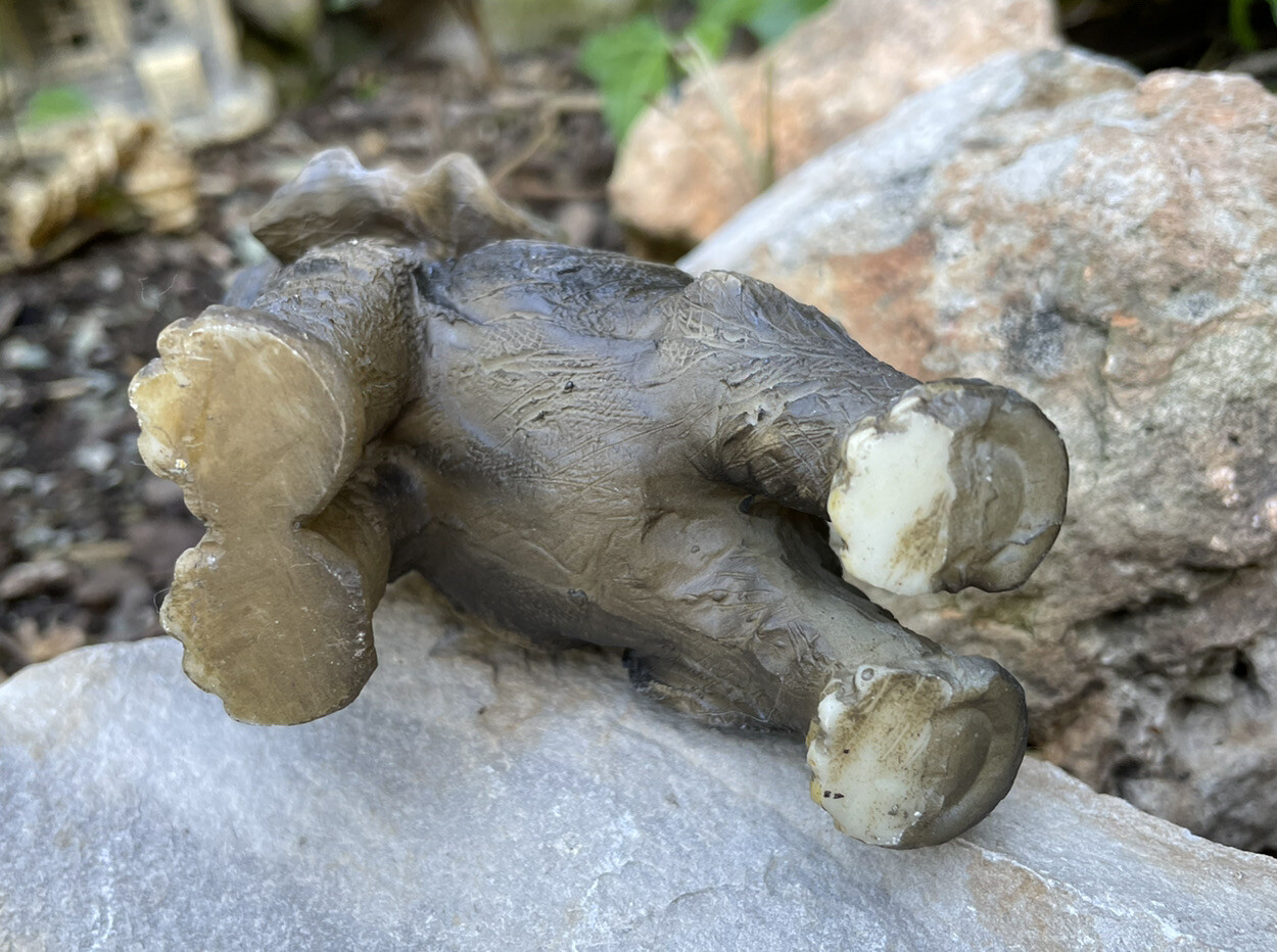 ✅Vtg 4 5/8" Realistic Resin Gray Elephant Figurine Tusks Raising Trunk Up