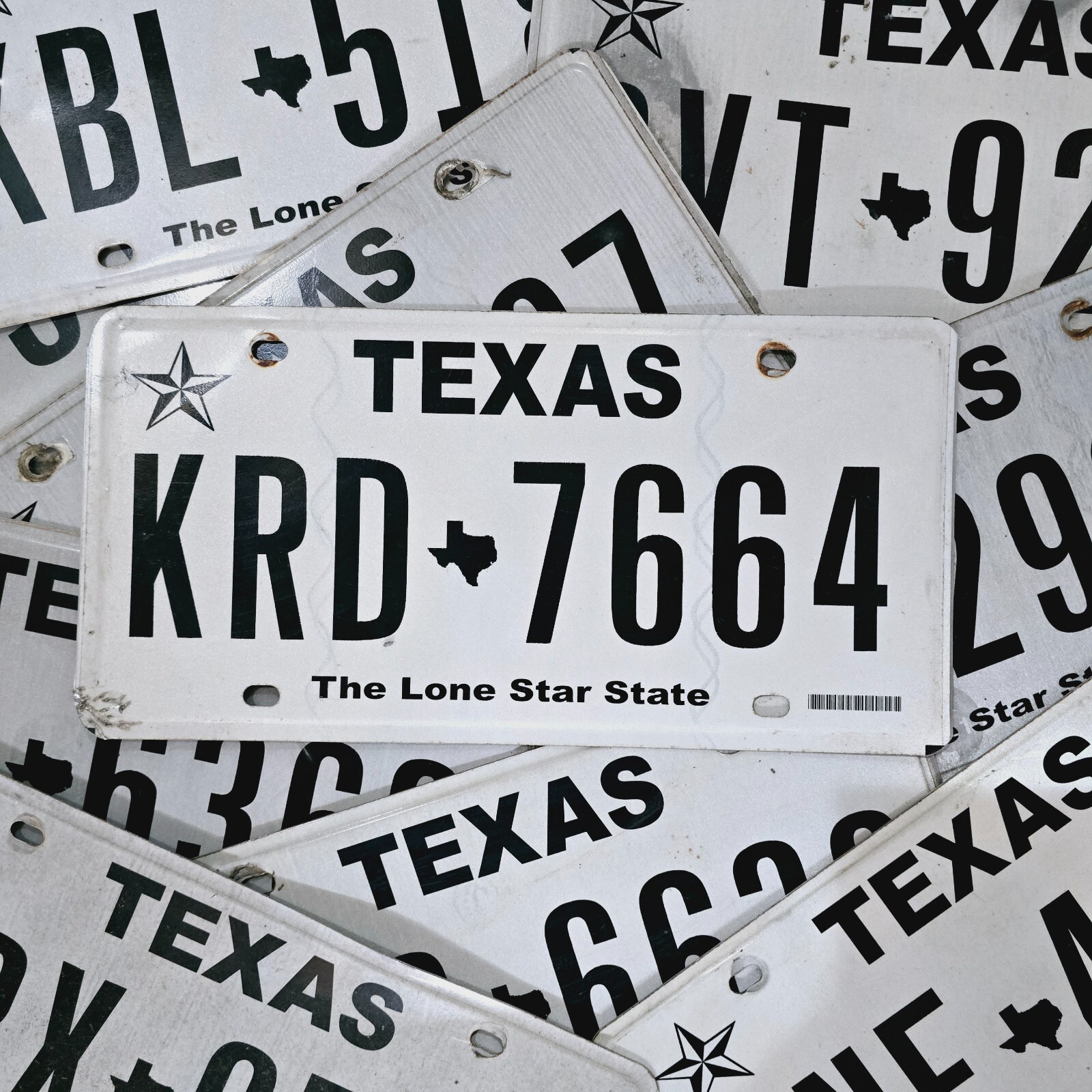 TEXAS LICENSE PLATE 🔥FREE SHIPPING🔥~ 1 ~ w/ RANDOM NUMBERS & LETTERS
